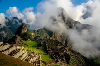 Altes Dorf in den Bergen Peru